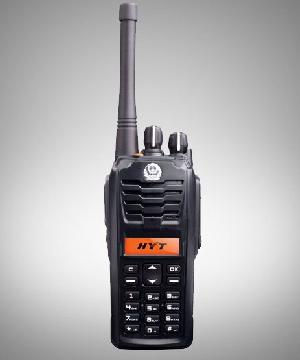 數(shù)字集群通信設(shè)備與計(jì)算機(jī)輔助設(shè)備 現(xiàn)代通信系統(tǒng)的雙翼